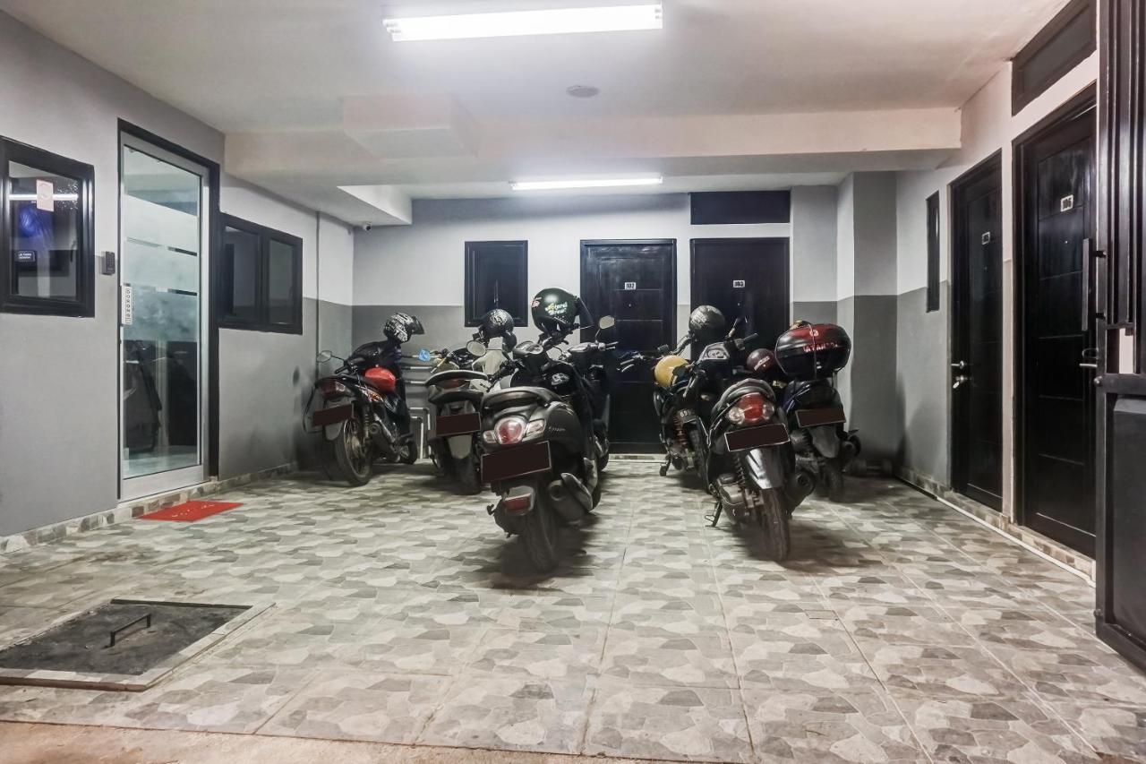 Collection O 91131 New V1 Hotel Τζακάρτα Εξωτερικό φωτογραφία